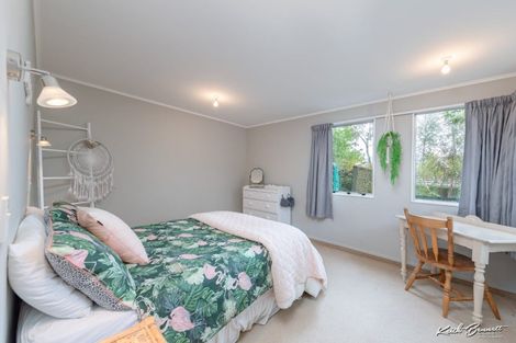 Photo of property in 13 Chichester Drive, Pinehaven, Upper Hutt, 5019