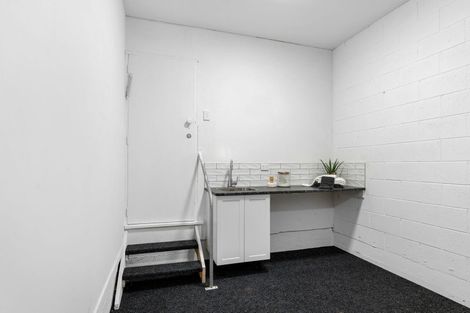 Photo of property in 2/320 Memorial Avenue, Burnside, Christchurch, 8053