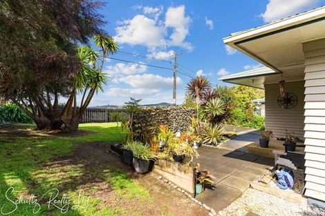 Photo of property in 111 Hurndall Street East, Maungaturoto, 0520