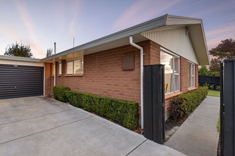 Photo of property in 11 Lodge Place, Ilam, Christchurch, 8041