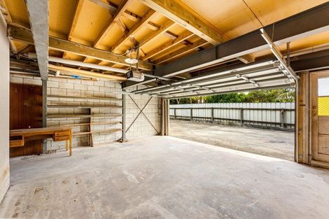 Photo of property in 1/150 Dowse Drive, Maungaraki, Lower Hutt, 5010