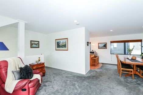 Photo of property in 15 Radnor Street, Hamilton Central, Hamilton, 3204