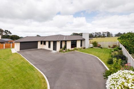 Photo of property in 8b Hanalin Drive, Marton, 4710