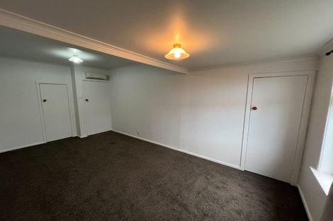 Photo of property in 6 Milson Line, Roslyn, Palmerston North, 4414