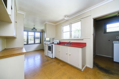 Photo of property in 89 Pahiatua Street, Hokowhitu, Palmerston North, 4410