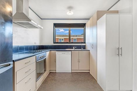 Photo of property in 35 Camellia Avenue, Bell Block, New Plymouth, 4312