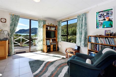 Photo of property in 3 Field Terrace, Okiwi Bay, French Pass, 7193
