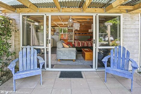 Photo of property in 17 Palm Grove, Waihi Beach, 3611