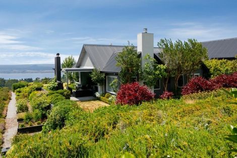 Photo of property in 115 Highland Drive, Acacia Bay, Taupo, 3385