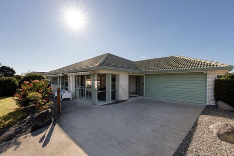 Photo of property in 160 Pacific View Road, Papamoa Beach, Papamoa, 3118
