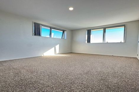 Photo of property in 21 Kirikiri Drive, Papakura, 2110