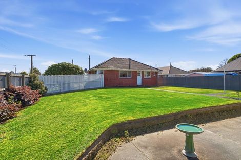 Photo of property in 33 Staveley Street, Avonhead, Christchurch, 8042