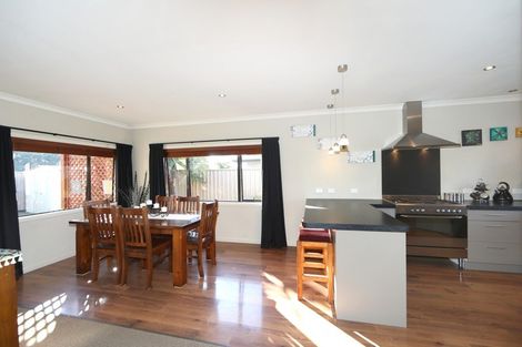 Photo of property in 6 Lowry Place, Frimley, Hastings, 4120