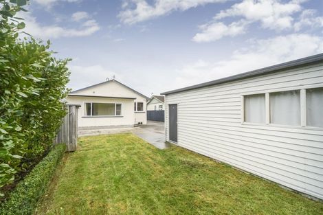 Photo of property in 99 Shamrock Street, Takaro, Palmerston North, 4412
