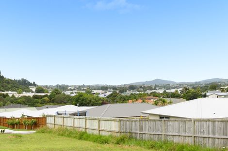 Photo of property in 27 Fairfax Crescent, Pyes Pa, Tauranga, 3112
