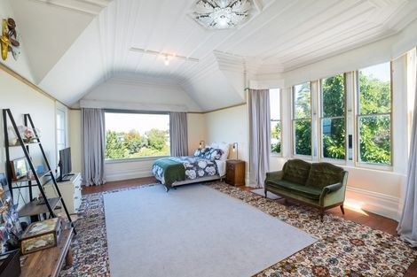 Photo of property in 7 Sealy Road, Bluff Hill, Napier, 4110