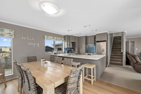 Photo of property in 8a Marine Parade South, Foxton Beach, Foxton, 4815