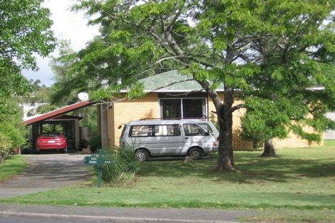 Photo of property in 556 Swanson Road, Ranui, Auckland, 0612