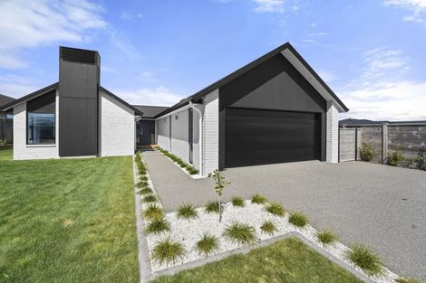 Photo of property in 8 Goldstone Place, Omokoroa, 3114