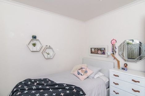 Photo of property in 121 Queens Road, Waikanae Beach, Waikanae, 5036