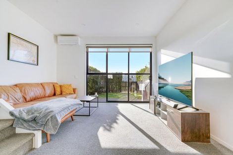 Photo of property in 17 Alliance Lane, Papakura, 2110