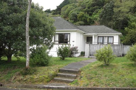 Photo of property in 33 Burrows Avenue, Karori, Wellington, 6012