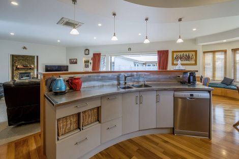 Photo of property in 5 Corfe Castle Lane, Levin, 5510