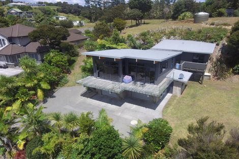 Photo of property in 26 Coachmans Way, Cable Bay, 0420