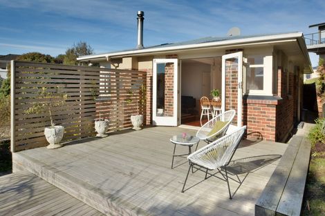 Photo of property in 96 Easther Crescent, Kew, Dunedin, 9012