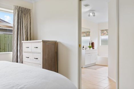 Photo of property in 11a Riverside Road, Orewa, 0931