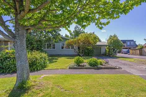 Photo of property in 9 Anaru Place, Awapuni, Palmerston North, 4412