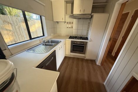 Photo of property in 3/76 Kaurilands Road, Titirangi, Auckland, 0604