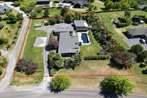 Photo of property in 27 Loch Views Road, Acacia Bay, Taupo, 3385