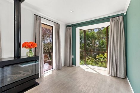 Photo of property in 14 Jade Place, Bell Block, New Plymouth, 4312