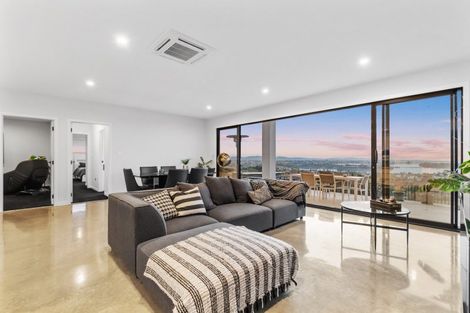 Photo of property in 42 Oceana Drive, Welcome Bay, Tauranga, 3175