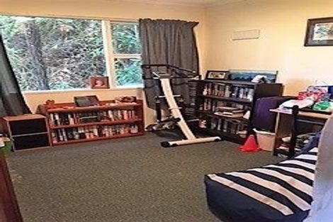 Photo of property in 49 Chartwell Drive, Crofton Downs, Wellington, 6035