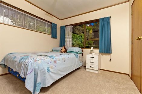 Photo of property in 4 Honeysuckle Lane, Mairangi Bay, Auckland, 0630