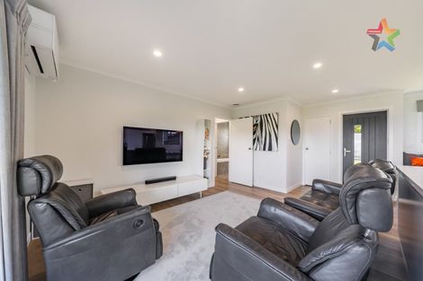 Photo of property in 67 Cypress Drive, Maungaraki, Lower Hutt, 5010