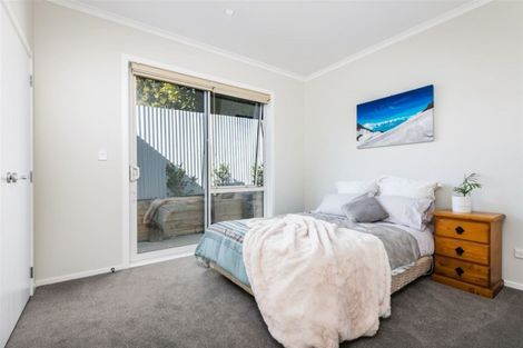 Photo of property in 123a Wharf Road, Te Atatu Peninsula, Auckland, 0610