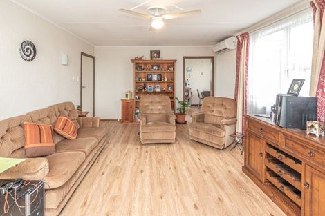 Photo of property in 14 Fergusson Street, Marton, 4710