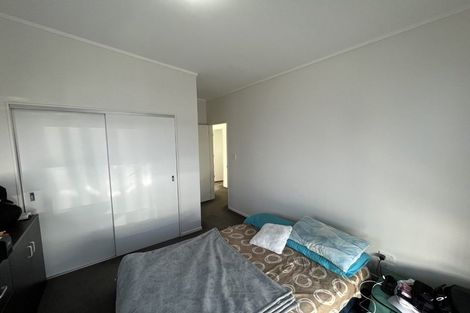 Photo of property in 8 Oreil Avenue, West Harbour, Auckland, 0618