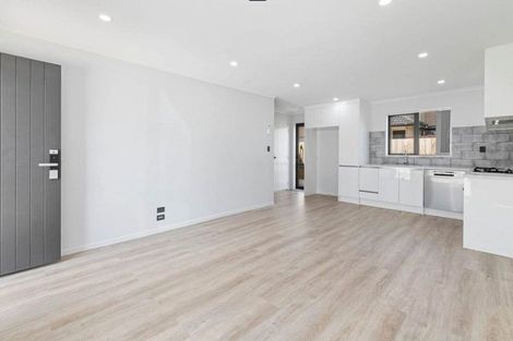 Photo of property in 8c Kent Road, Manurewa, Auckland, 2102