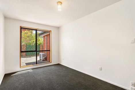 Photo of property in 2/48 Division Street, Riccarton, Christchurch, 8041