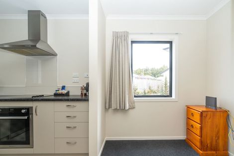 Photo of property in 2/12 Short Street, Claudelands, Hamilton, 3214