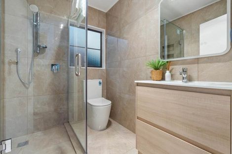 Photo of property in 28 Mcquarrie Avenue, Wattle Downs, Auckland, 2103