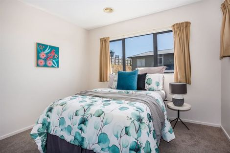 Photo of property in 15 Milford Street, Aotea, Porirua, 5024