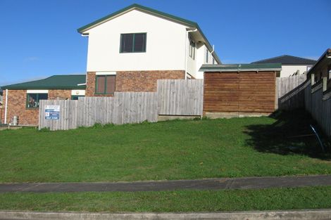 Photo of property in 26 Chieftain Rise, Goodwood Heights, Auckland, 2105