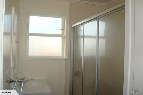 Photo of property in 66 Edgewater Drive, Pakuranga, Auckland, 2010