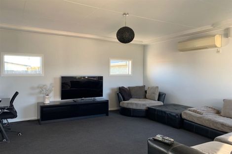 Photo of property in 19 Milton Street, Gore, 9710