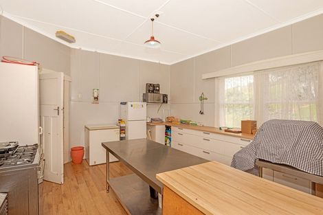 Photo of property in 2 School Road, Tiniroto, Manutuke, 4078